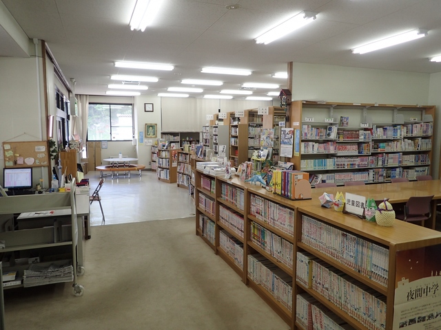 九戸村公民館図書館.JPG